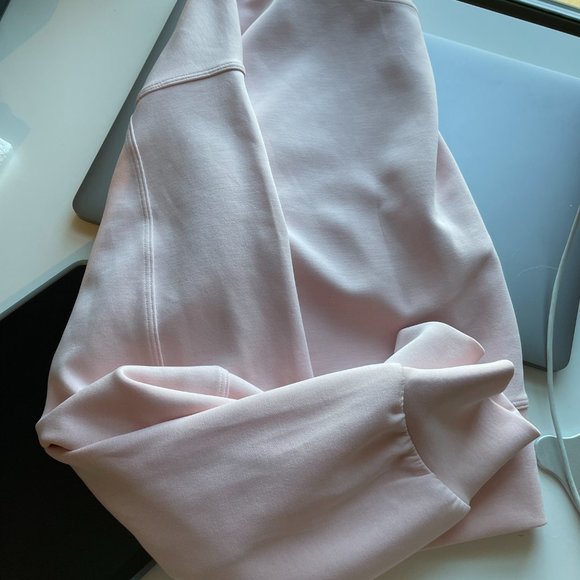Lululemon Perfectly Oversized Cropped Crew *Softstreme Pink Mist Size 2 - Picture 3 of 4